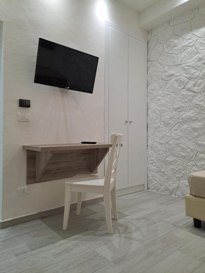 Le Roccette Mare Beach Hotel & Restaurant Тропея Экстерьер фото