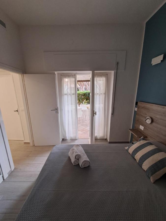 Le Roccette Mare Beach Hotel & Restaurant Тропея Экстерьер фото