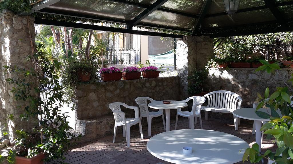 Le Roccette Mare Beach Hotel & Restaurant Тропея Экстерьер фото